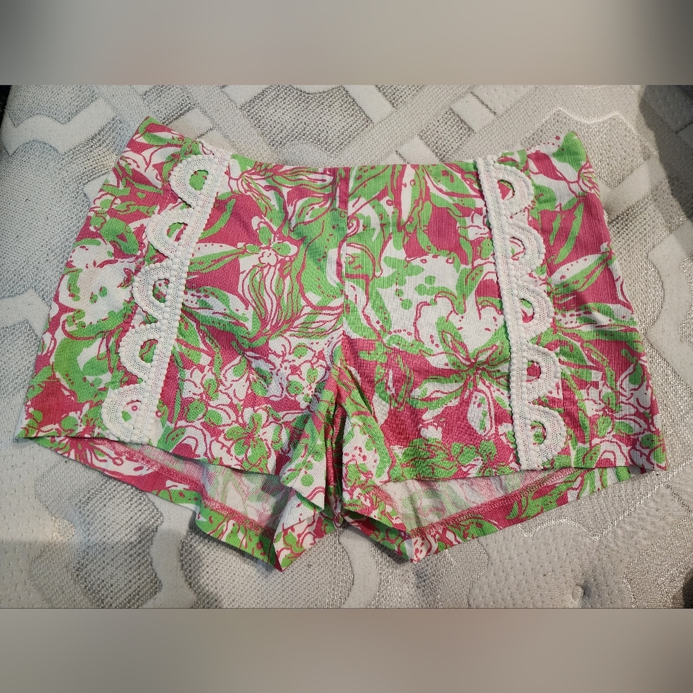 EUC Lilly Pulitzer Shorts with Embroidered Detail